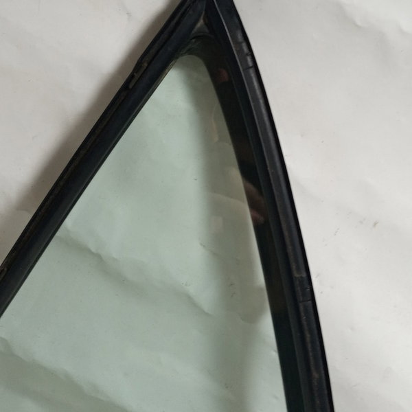 Vidro Lateral Traseiro Fixo Esquerdo Toyota Corolla Xli 2004