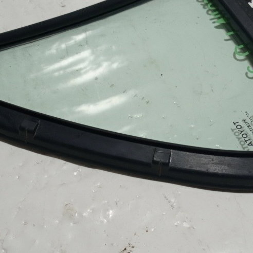 Vidro Lateral Traseiro Fixo Esquerdo Toyota Corolla Xli 2004
