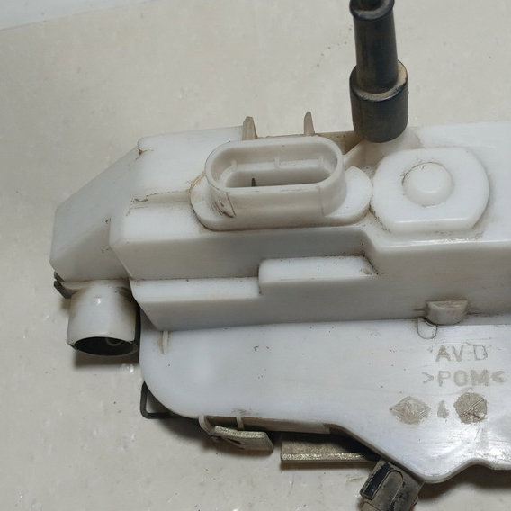 Fechadura Porta Dianteira Direita Citroen C3 2006