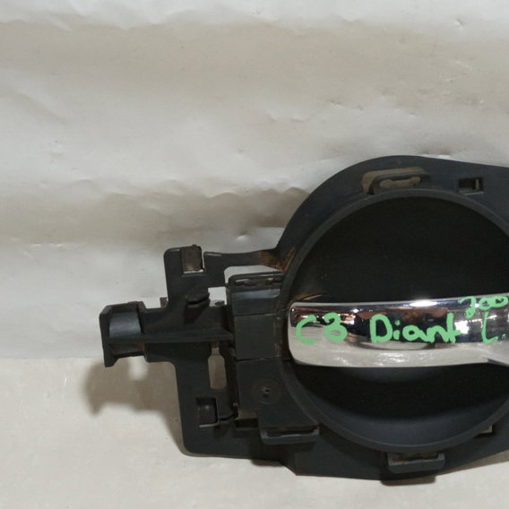 Maçaneta Interna Dianteira Direita Citroen C3 2009 Prata Dianteira