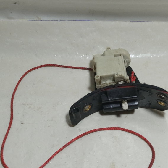 Trava Da Portinhola Tanque Fiat Stilo 2008