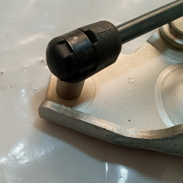 Dobradiça Capo Tampa Traseiro Citroen C4 Pallas 2009