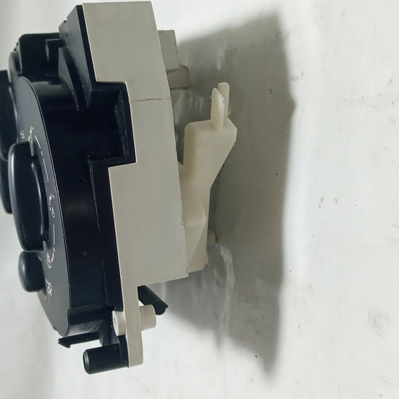 Comando De Ar-condicionado Peugeot 206 2005