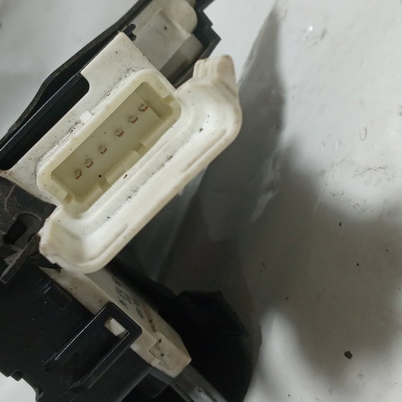 Fechadura Dianteira Esquerda Citroen C4 Pallas  2008