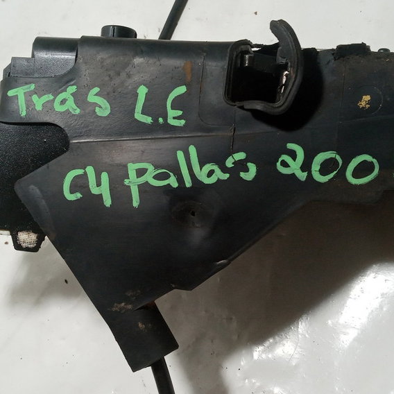 Fechadura Dianteira Esquerda Citroen C4 Pallas  2008
