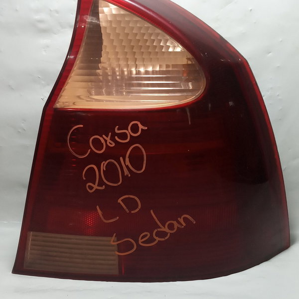 Lanterna Traseira Lado Direito Gm Corsa Sedan Maxx 2010 Direito Laranja-claro