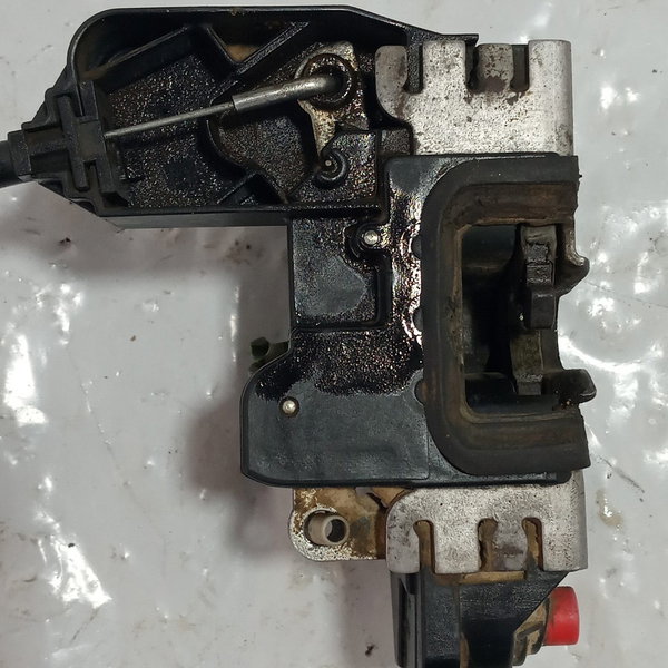 Fechadura Gm Corsa Montana 2005 L.direito Traseiro