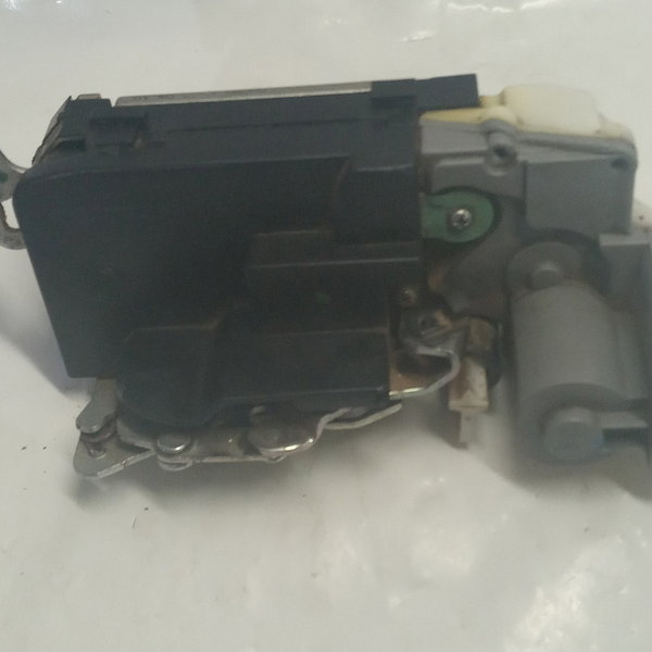 Fechadura Porta Traseira Fiat Siena L. Esquerdo 2010