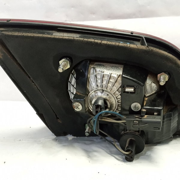 Lanterna Tampa Traseira Lado Direito Fiat Siena 2010 Direito