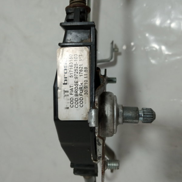 Máquina De Vidro Manual Fiat Siena 2010 Direito Traseiro