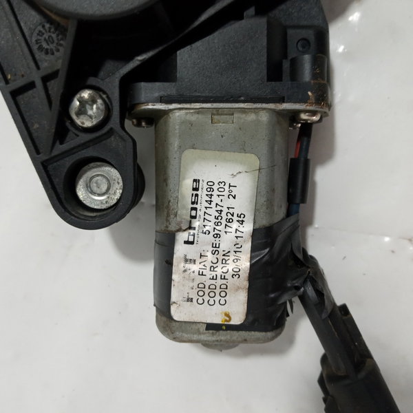 Máquina Vidro Eletrico Fiat Siena Direito Dianteiro 2010