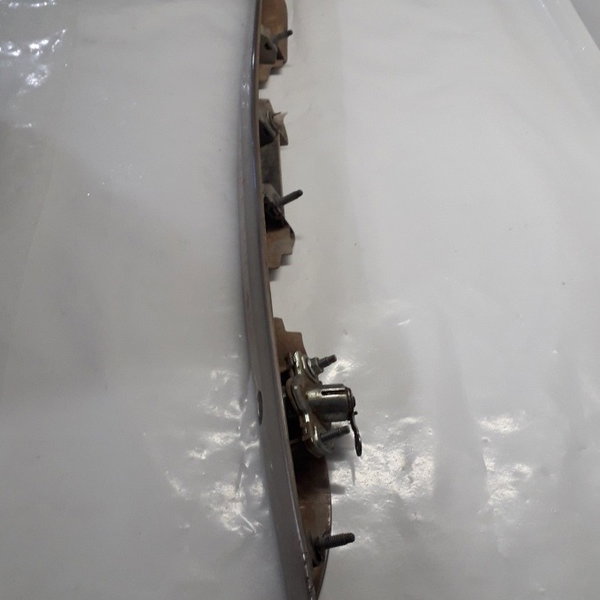 Friso Tampa Capo Toyota Corolla 2010 Traseiro Cinza