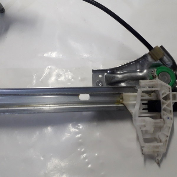 Máquina De Vidro Manual Fiat Grand Siena L.direito Trás