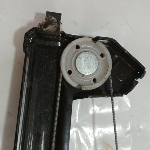 Máquina De Vidro L. Direito  Dianteiro Fiat Uno Vivace 2013
