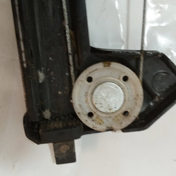 Máquina De Vidro L. Direito  Dianteiro Fiat Uno Vivace 2013