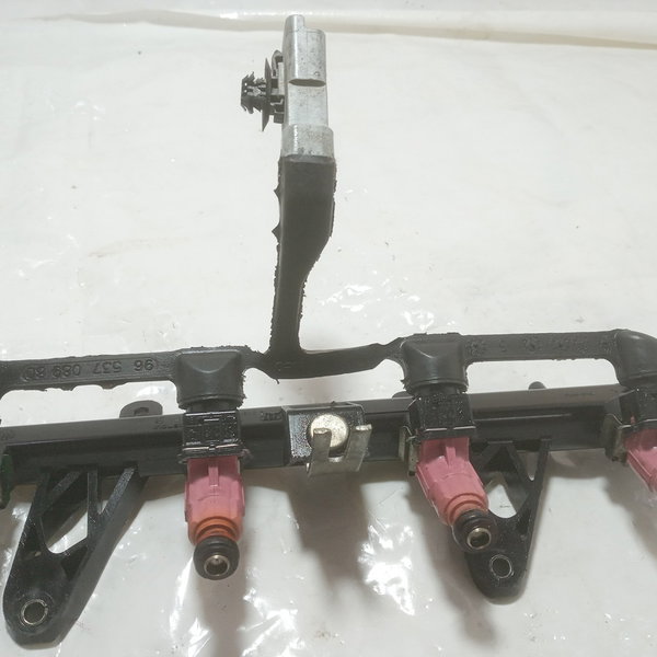 Flauta Com Os Bicos Injeção Citroen C3 2006 1.4 8v