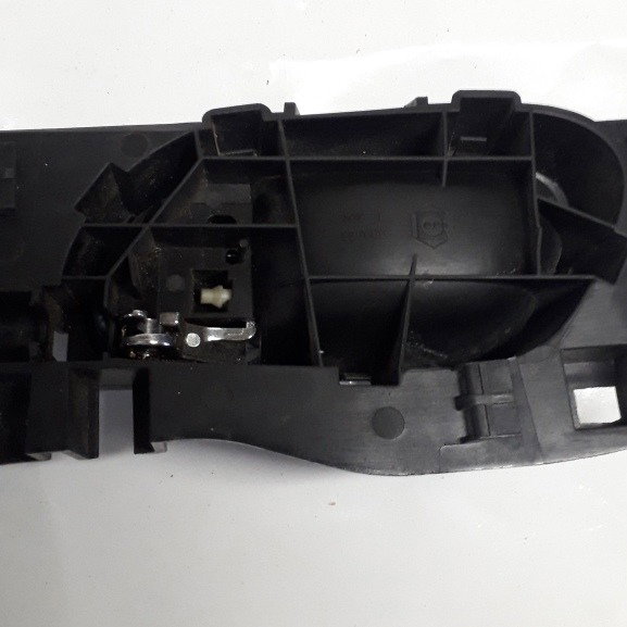 Maçaneta Interna Traseira Direita Citroen C3 2006 Prata Traseira