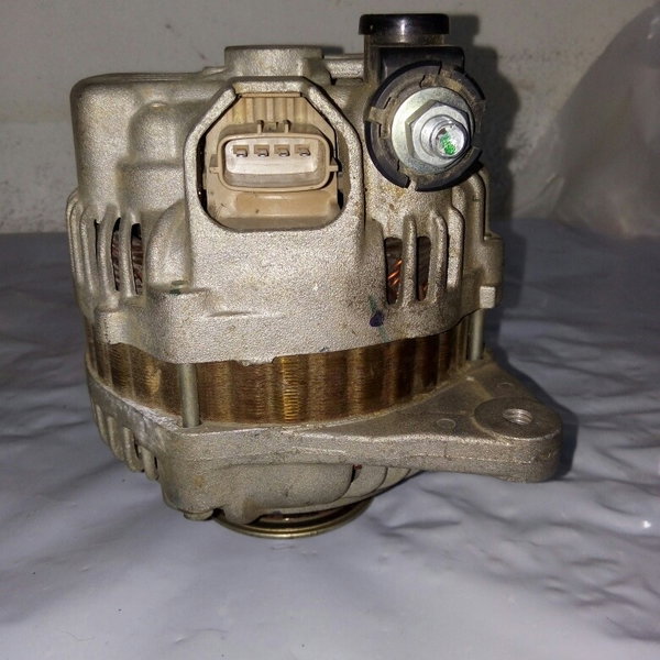 Alternador Mitsubishi L200 Triton 2013