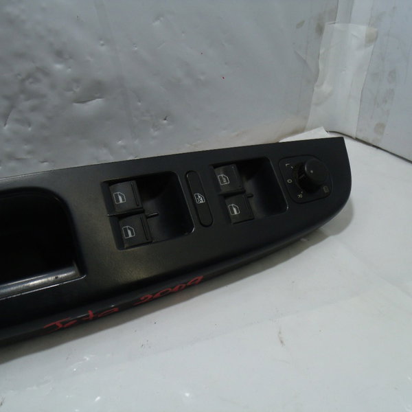 Botão Vidro Eletrico Dianteiro Esquerdo Vw Jetta 2010