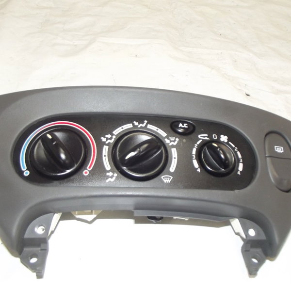 Comando Ar Condicionado Com Moldura Renault Scenic 2001
