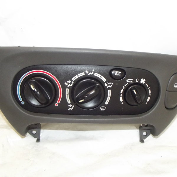Comando Ar Condicionado Com Moldura Renault Scenic 2001