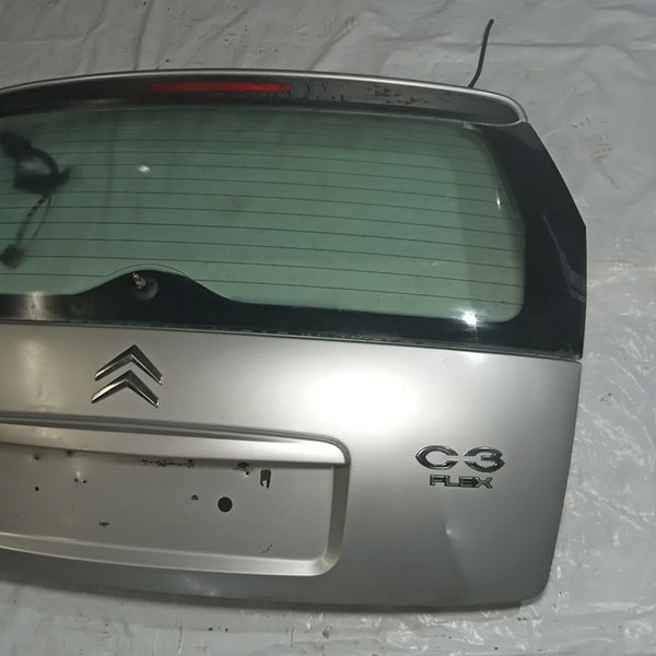 Tampa Traseira Com Vidro Vigia Citroen C3 2010 Usado Cinza