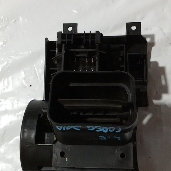 Chave De Luz Difusor Esquerdo Gm Corsa 2010