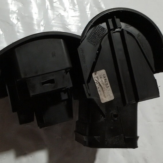 Chave De Luz Difusor Esquerdo Gm Corsa 2010