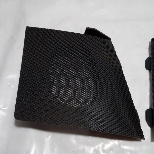 Tela Grade Saída Som Nissan Sentra 2008 Par Preto