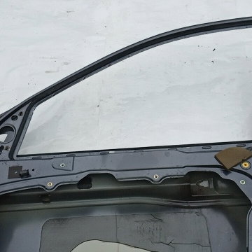 Porta Dianteira Direita Fiat Stilo 2005 Com Detalhes Dianteira Direito Verde