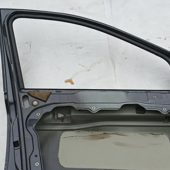 Porta Dianteira Esquerda Fiat Stilo 2005 Com Detalhes Dianteira Esquerdo Verde