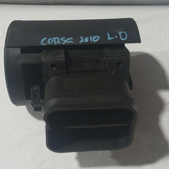 Difusor De Ar Condicionado Gm Corsa Lado Direito  2010