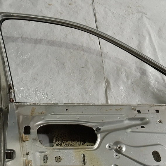 Porta Dianteira Esquerda Gm Corsa 2000  Dianteira Esquerdo Cinza