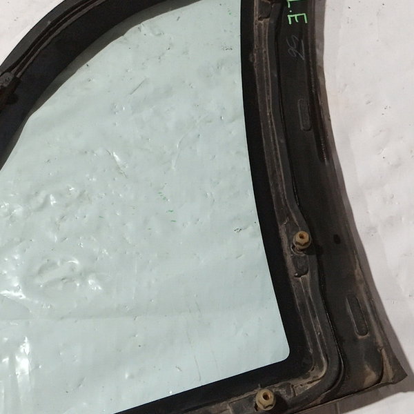 Vidro Lateral Traseiro Fixo L.esquerdo Gm Corsa Super 2002