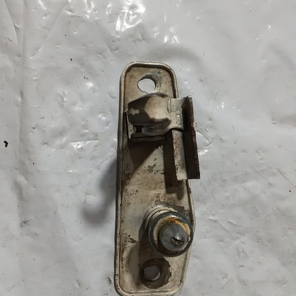 Trava Superior Segurança Capo Volkswagen Brasília 73/83