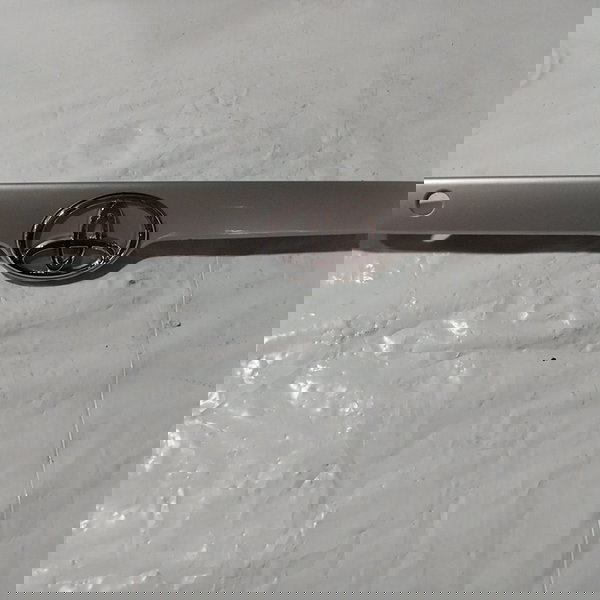 Acabamento Friso Porta Malas Toyota Corolla 2004