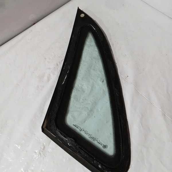 Vidro Fixo Lateral Traseiro Direito Volkswagen Gol 1996