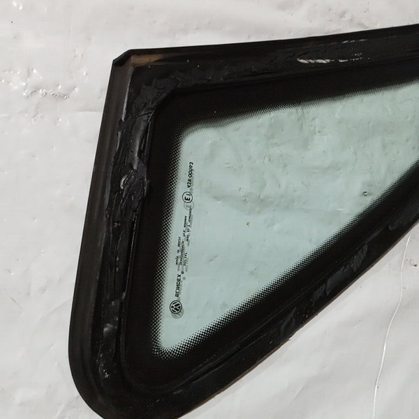 Vidro Fixo Lateral Traseiro Direito Volkswagen Gol 1996