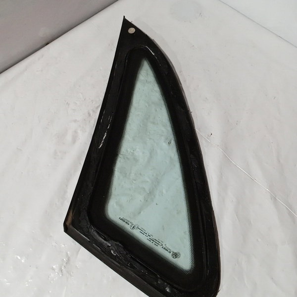 Vidro Fixo Lateral Traseiro Direito Volkswagen Gol 1996