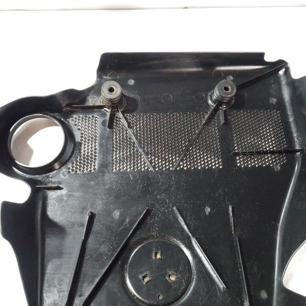 Acabamento Capa Do Motor Volkswagen Golf 2003