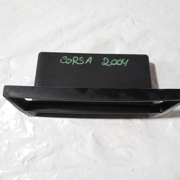 Moldura Do Radio Som Chevrolet Corsa Maxx 2004