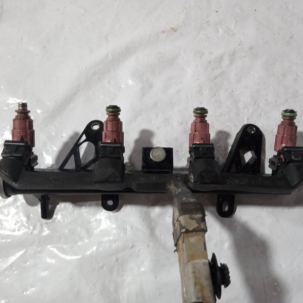 Flauta Com Bico Injeção Peugeot 206 2008 1.4 8v