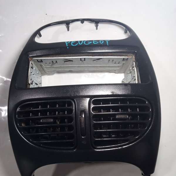 Moldura Central Do Som E Difusor Peugeot 206 2006