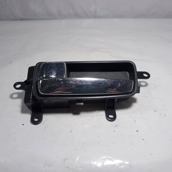 Maçaneta Interna Porta Dianteira Esquerda Nissan Sentra 2008 Dianteira
