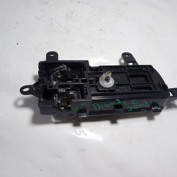 Maçaneta Interna Porta Dianteira Esquerda Nissan Sentra 2008 Dianteira