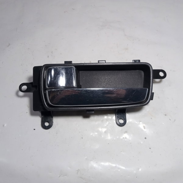 Maçaneta Interna Porta Dianteira Esquerda Nissan Sentra 2008 Dianteira