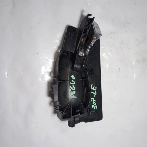 Maçaneta Interna Porta Dianteira Esquerda Peugeot 307 2005 Dianteira