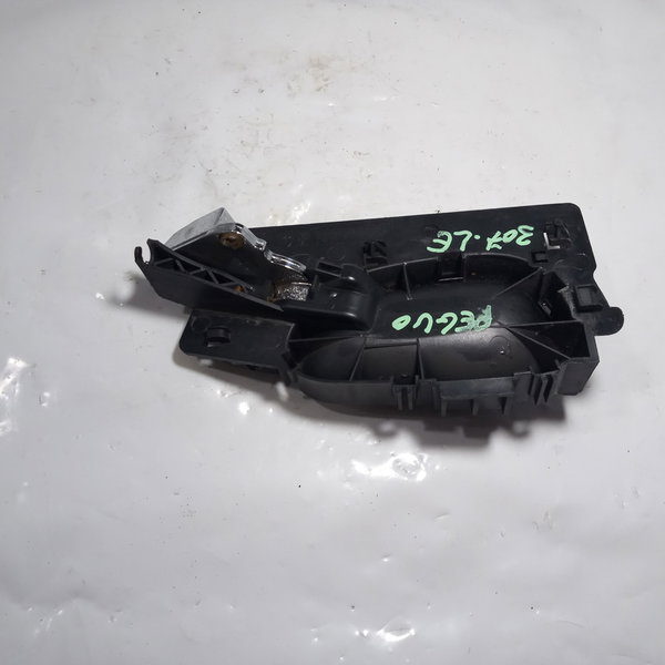 Maçaneta Interna Porta Dianteira Esquerda Peugeot 307 2005 Dianteira