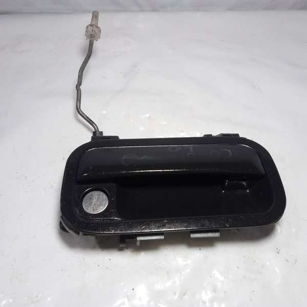 Maçaneta Externa Porta Dianteira Direita Gm Corsa 2010 Dianteira