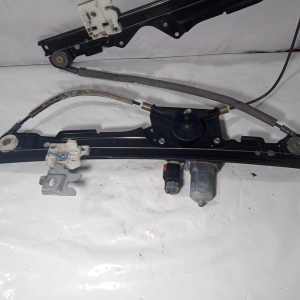 Máquina Vidro Eletrico Dianteira Direita Nissan Sentra 2010